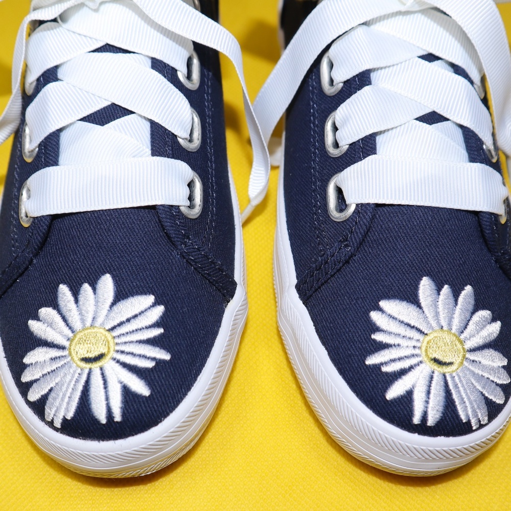 KEDS Big Kid's Kickstart Sneaker NIB - Picture 6 of 12